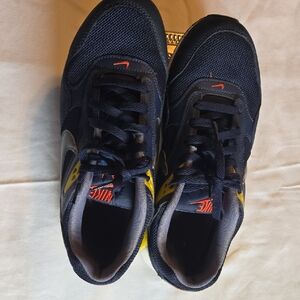 Nike Men's Navy and Yellow Sneakers